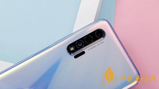 華為手機銷量或跌八成！華為手機是否會降價？