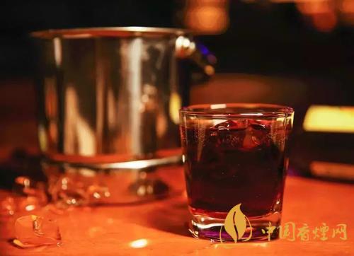 可樂桶是什么酒 非?；鸨目蓸吠罢{(diào)配方法介紹