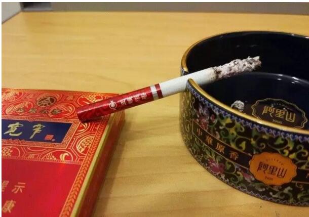 寬窄五糧濃香，香煙邂逅五糧液你值得擁有