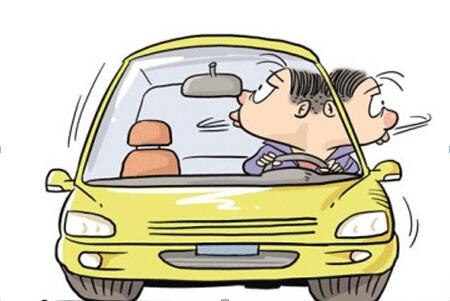 開車抽煙扣分嗎，2018年開車抽煙如何處罰