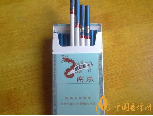 過年待客買什么香煙好，中華撐場面軟云看內(nèi)在
