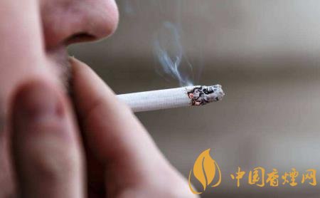 吸煙真實(shí)危害的知識科普 吸煙越早肺癌發(fā)生率越高！